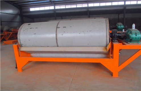 磁選機(jī)，干式磁選機(jī)，遠(yuǎn)力干式磁選機(jī)本身的特性都有哪些?廠家排名_小型鐵礦石遠(yuǎn)力干式磁選機(jī)本身的特性都有哪些?_工作原理